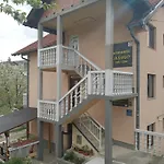 Behar 4* Hotonj