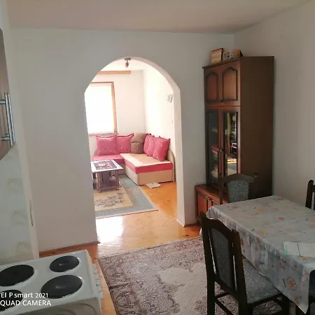 Behar Gostinjska kuća Hotonj