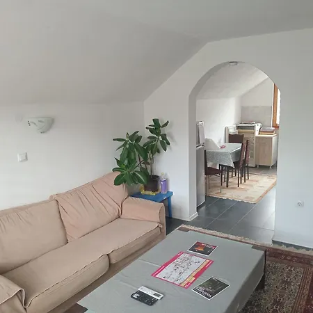 Behar Gostinjska kuća Hotonj