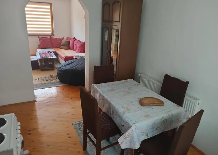 Affittacamere Behar Hotonj